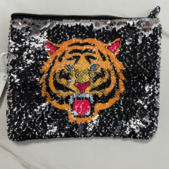 Flip Sequin Zippered Pouch Tiger/Fierce NWT - Picture 1 of 3